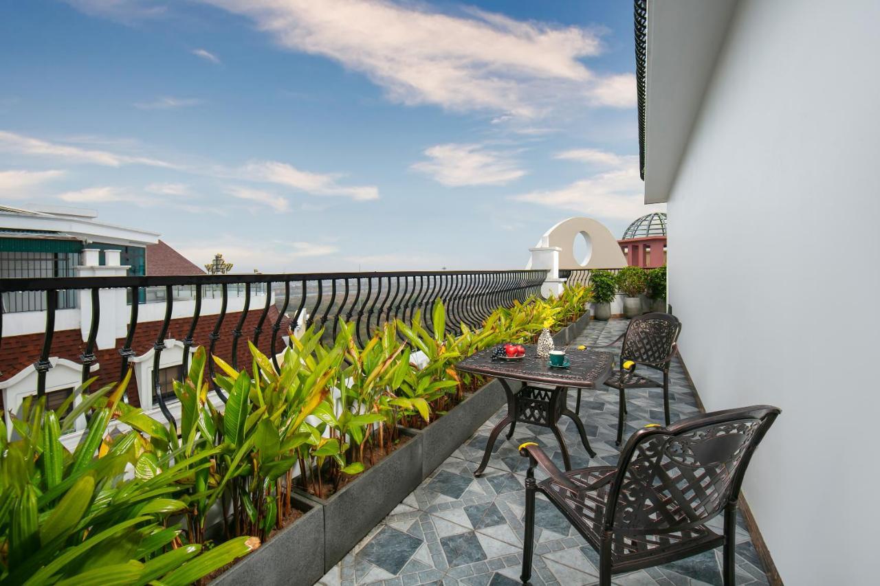 Hotel The Secret Halong Ha Long Esterno foto